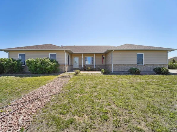 828 Pawnee Street, Strasburg, CO 80136