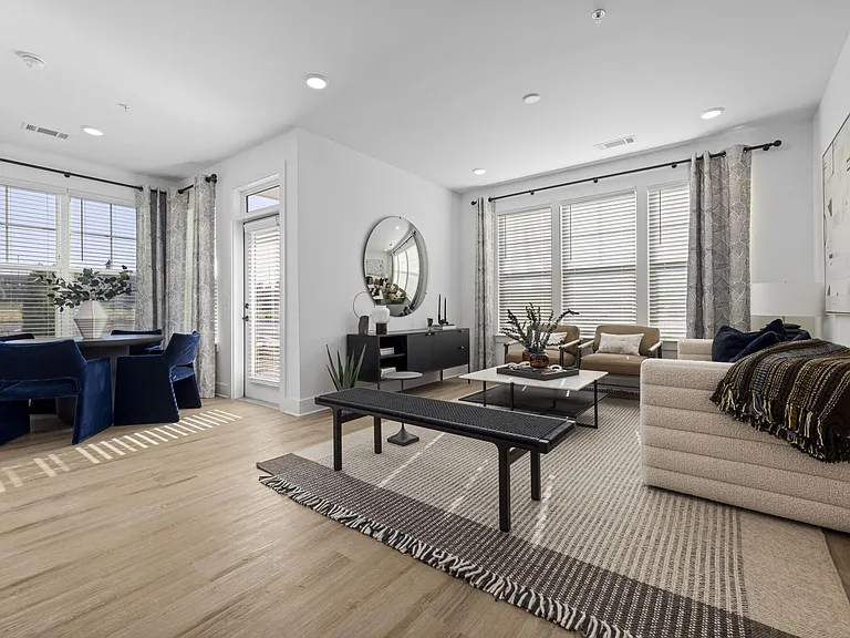 The Lindley at Grove 98 — Photo 6