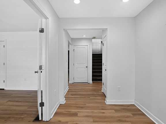2nd image of 9609 Bay St #19