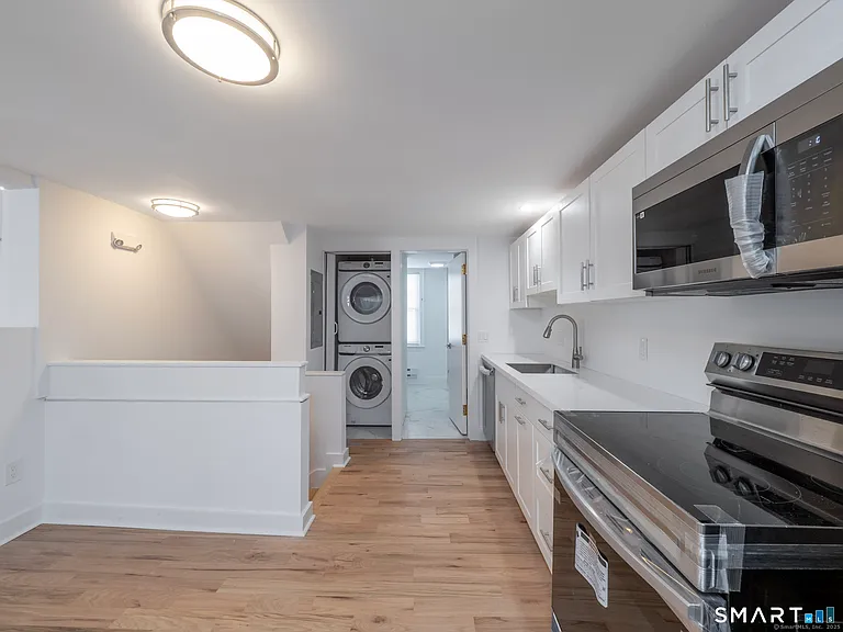 523 Danbury Rd #D — Photo 5
