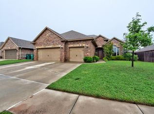 11733 SW 20th St, Yukon, OK 73099