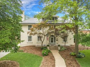 7 Southmoor Dr, Saint Louis, MO 63105