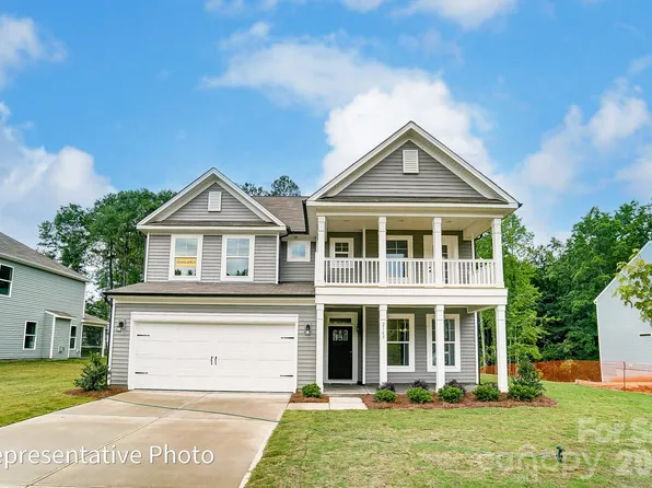 5917 New River Dr, Huntersville, NC 28078
