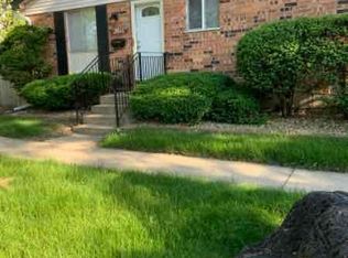 2011 Lioncrest Dr, Richton Park, IL 60471