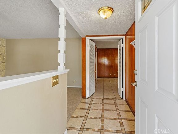 4th image of 786 Spruce St