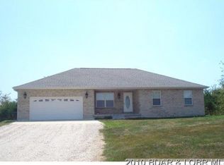25 S Branch Ln, Eldon, MO 65026