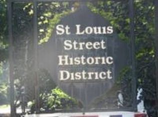 1303 Saint Louis St, Edwardsville, IL