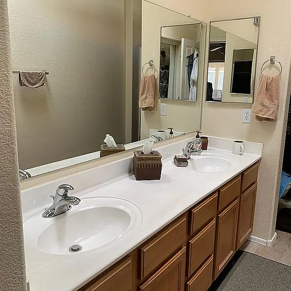 942 S Balboa Dr — Photo 10