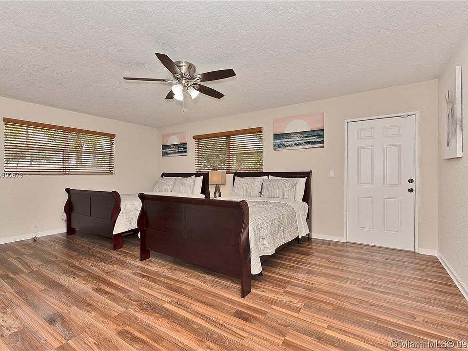 1st image of 5300 Pierce St #5300