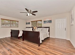 5300 Pierce St #5300, Hollywood, FL 33021