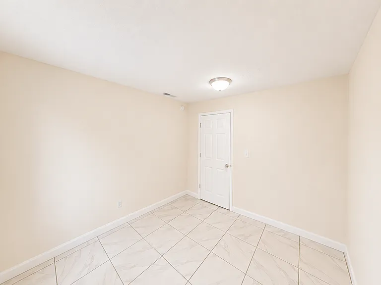 3903-3915 NW Gainesville Rd — Photo 9