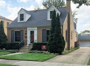 7132 N McAlpin Ave, Chicago, IL