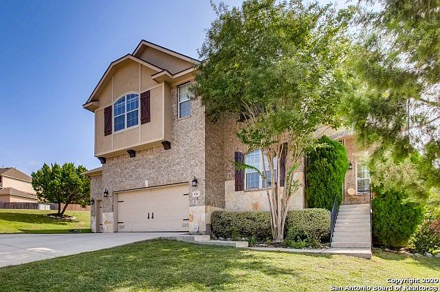 1st image of 814 Synergy Ln