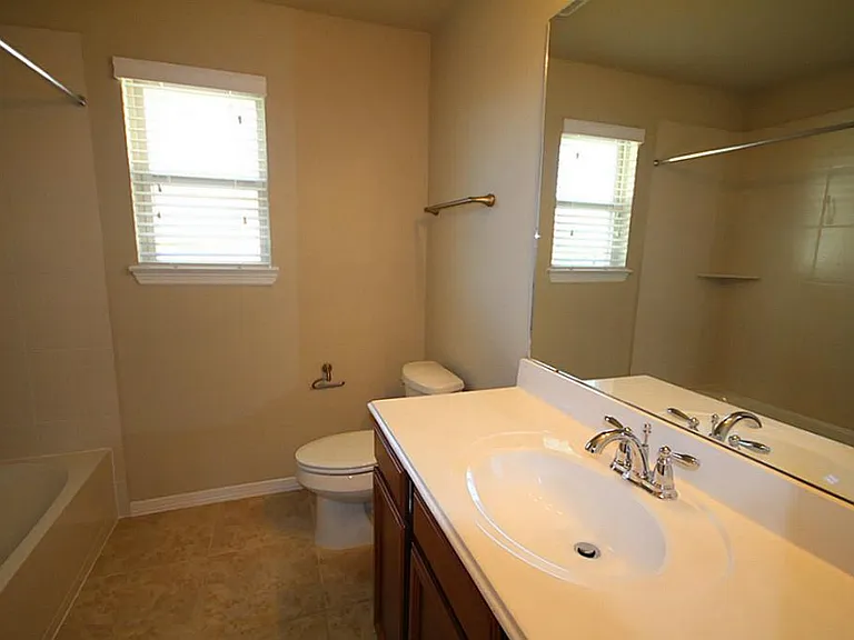 9103 Arvada Bay Ct — Photo 11
