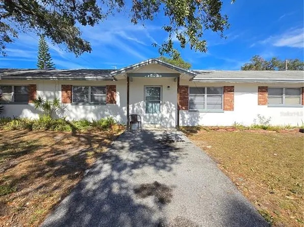800 Highland Ave N APT 3, Largo, FL 33770