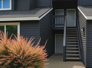 9365 SW 146th Ter #F2, Beaverton, OR 97007