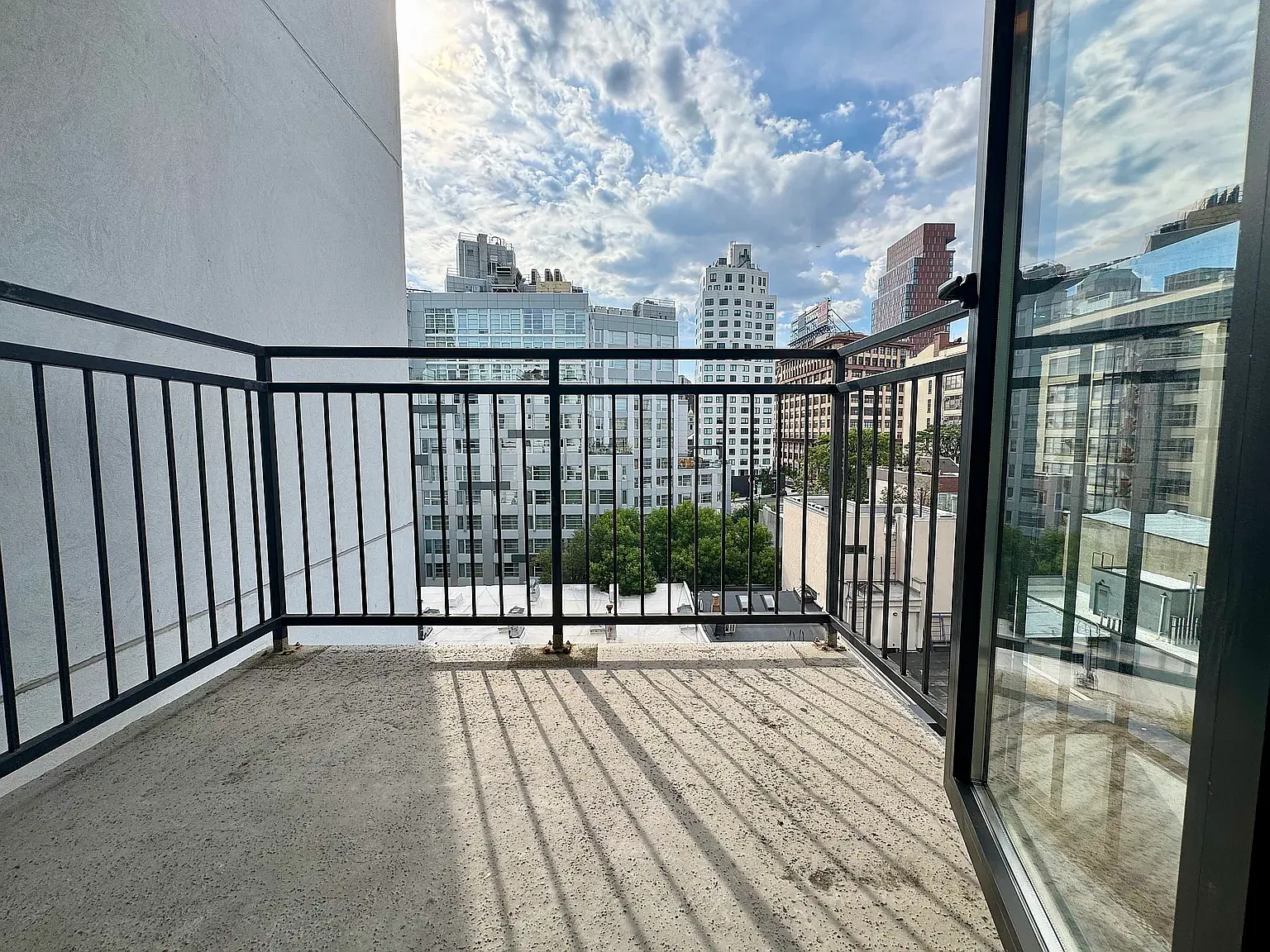 260 Gold Street — Photo 2