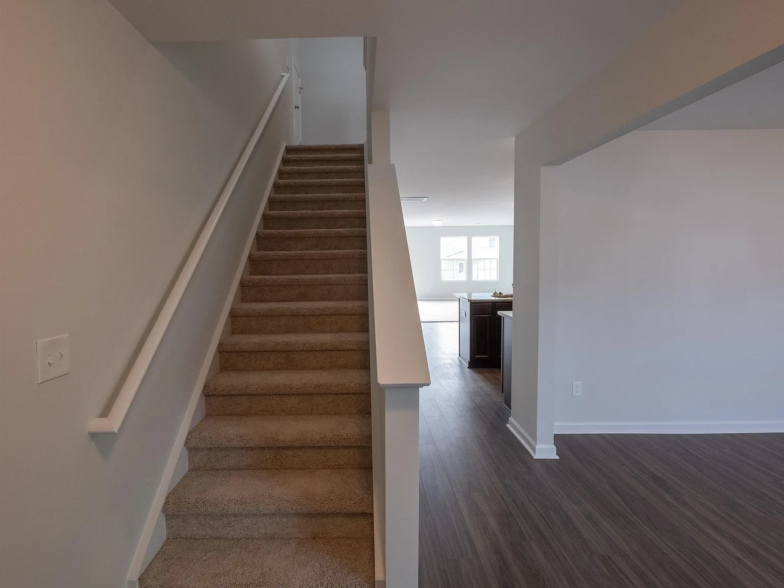 4 bed, 2431 sqft, $2,395 — Photo 2