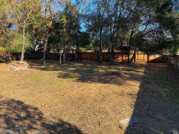 2nd image of 471 York Court