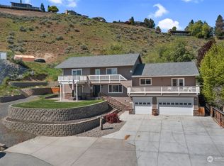 1589 Carson Ct, Wenatchee, WA 98801
