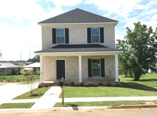 2413 6th St E, Tuscaloosa, AL 35404