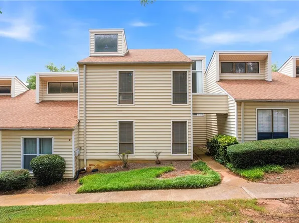 605 Serramonte Dr, Marietta, GA 30068