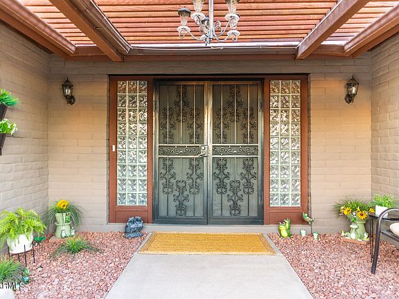 3rd image of 17217 N 49th Ave