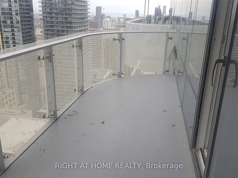 1 Bloor St E #2703 — Photo 15