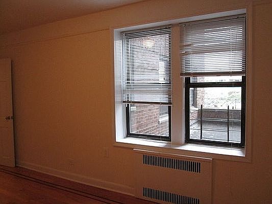 3rd image of 9750 Queens Blvd #303