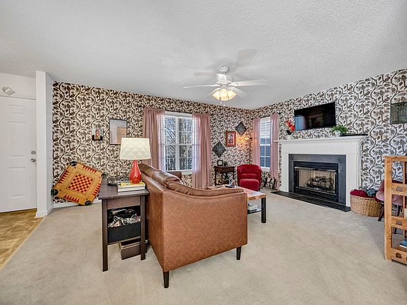 5th image of 237 Village Walk