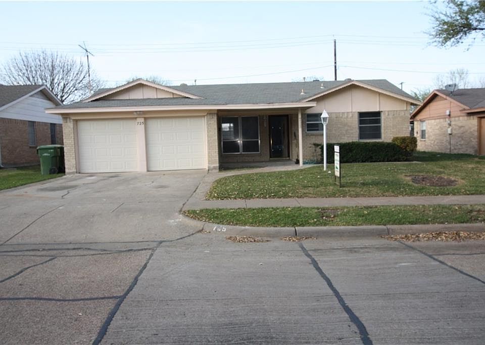 1st image of 725 Twilight Dr