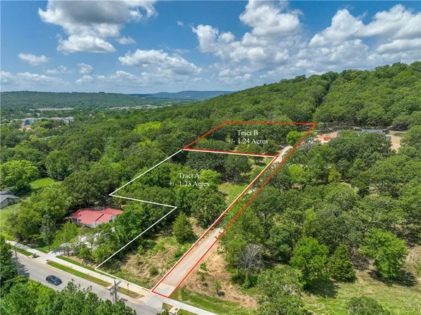 TRACT 3rd S #A, Fayetteville, AR 72701