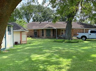 832 Piat Rd, Youngsville, LA 70592