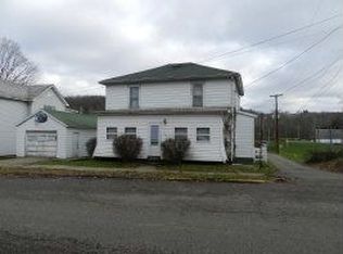 157 N 8th St #66, McConnelsville, OH 43756