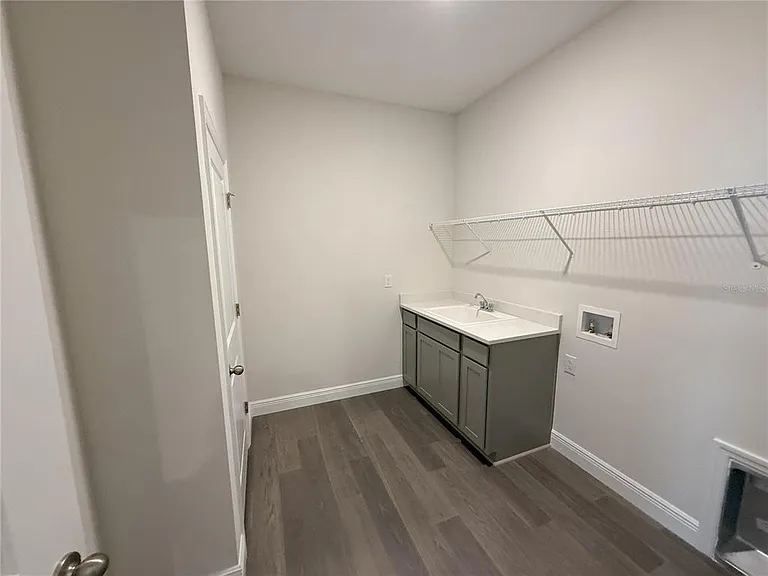 2113 Warren Acres Blvd — Photo 17
