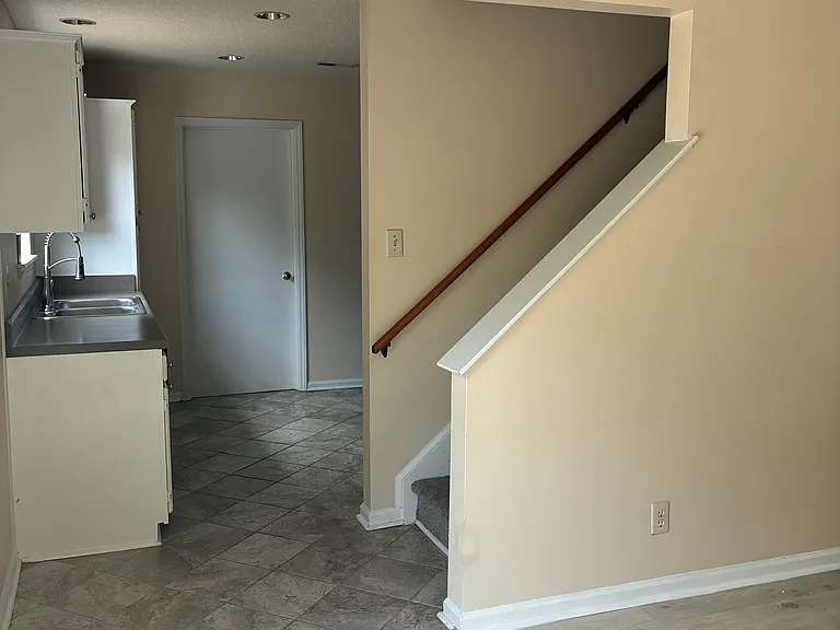 519 High Ridge Dr — Photo 6