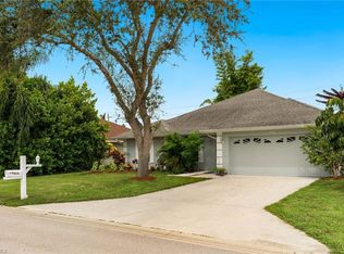3616 Kent Dr, Naples, FL 34112