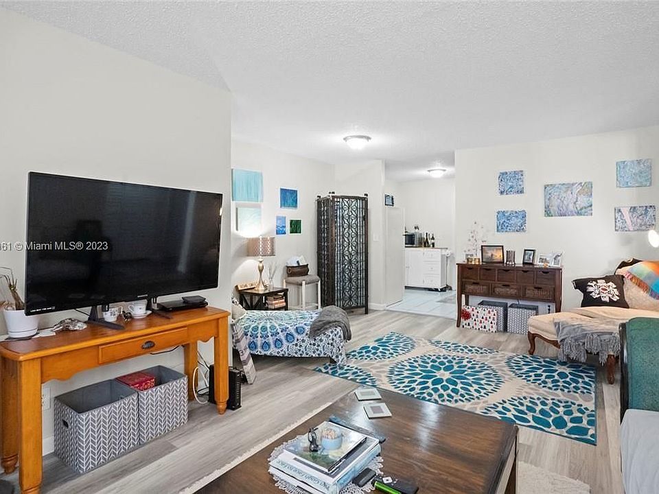 1st image of 850 E Commercial Blvd APT 217B