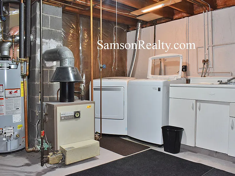 105 Homewood Ave — Photo 22