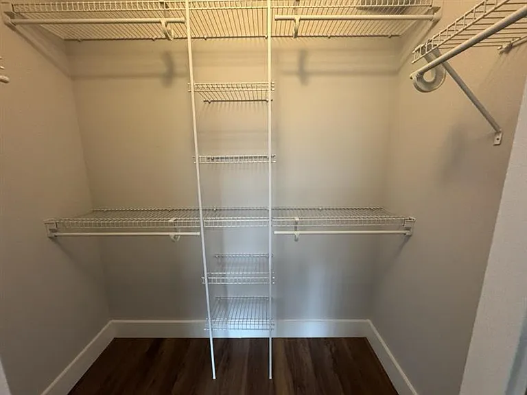 22 E 1st St #302 — Photo 5