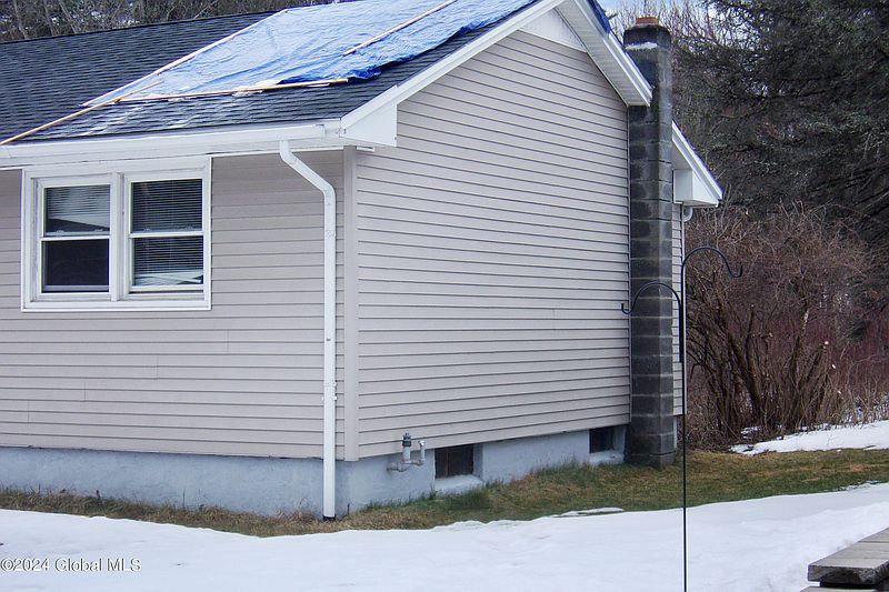 3rd image of 79 Hamilton Avenue