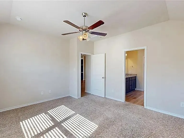 5219 Montague Loop — Photo 21