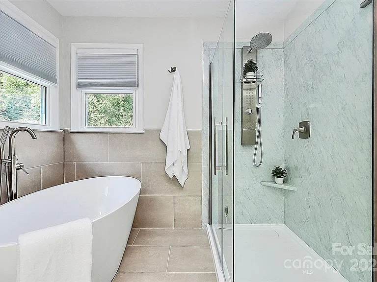 1011 Bydeford Ct — Photo 14