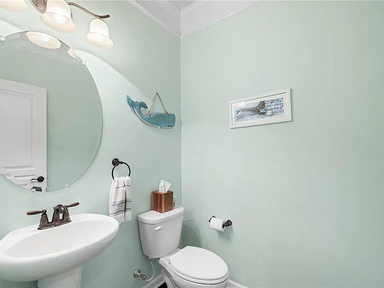 496 Spring View Dr — Photo 8