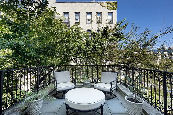Sold by Douglas Elliman | media 11