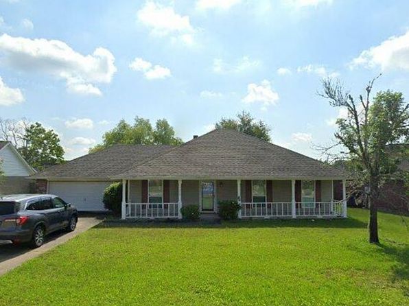 13012 Windcrest Ln