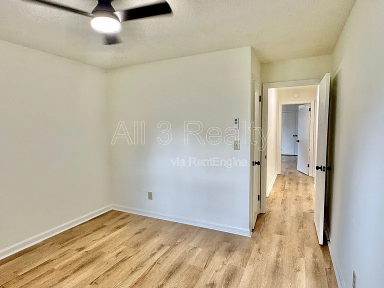 713 Dubuque Dr — Photo 23