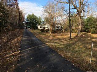 1035 Amherst Rd, Morganton, NC 28655