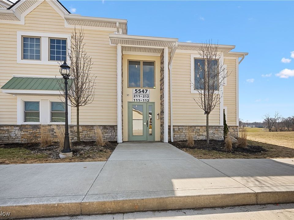 1st image of 5547 Beavercrest Dr #112