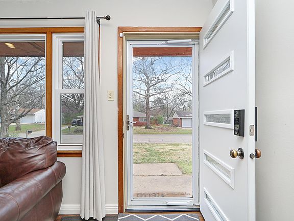 4th image of 1733 Kenmar Dr